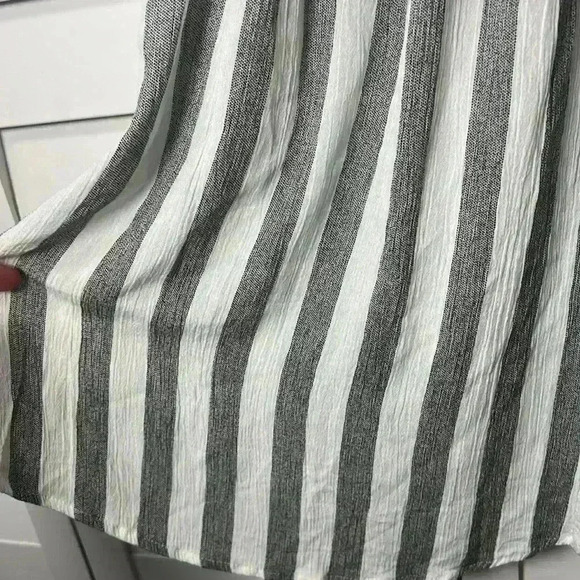 JODIFL Boho Off The Shoulder Sleeveless Pom Pom Fringe Tassel Top Size Large - Picture 4 of 8